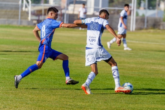 El Aviador fue el verdugo de Independiente y Boxing. (Foto: Prensa J. Newbery)