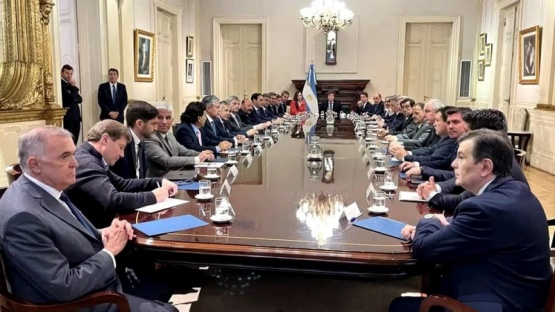 Reunión entre el presidente Javier Milei y Gobernadores con la presencia de Claudio Vidal el pasado 19 de diciembre (Foto Archivo).
