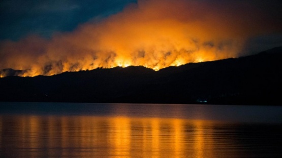 El incendio en el Parque Nacional ya afecta más de 1.000 hectáreas