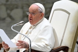 Francisco lamentó que en Medio Oriente y Ucrania haya "demasiados civiles víctimas"