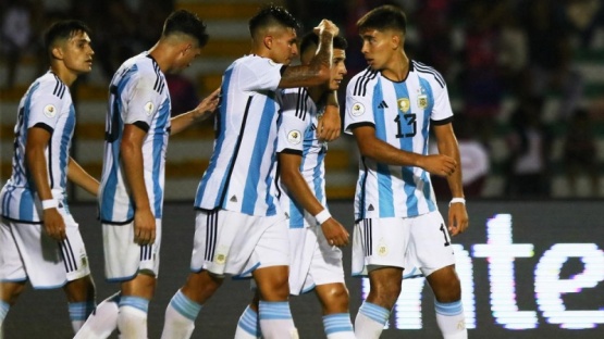 Argentina juega con el eliminado Uruguay para quedarse con el primer puesto del Grupo B