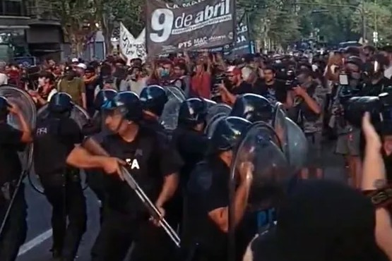 El Gobierno celebró la represión a manifestantes