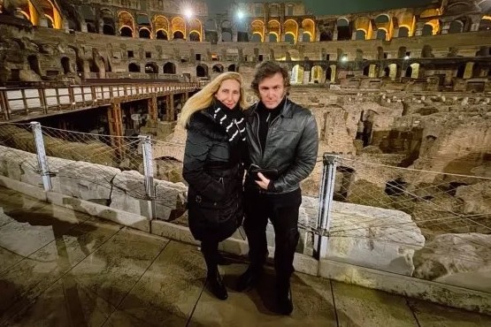 Javier Milei, de paseo por el Coliseo Romano con su hermana