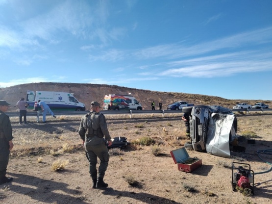 Familia chilena volcó en la Ruta N° 40