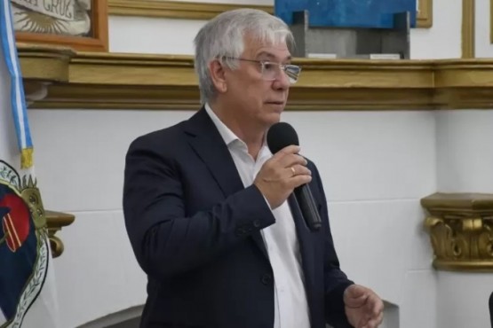 Julio Gutiérrez dijo que la paritaria se cerró de “forma democrática” 