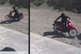Robó una motocicleta y quedó registrado en las cámaras