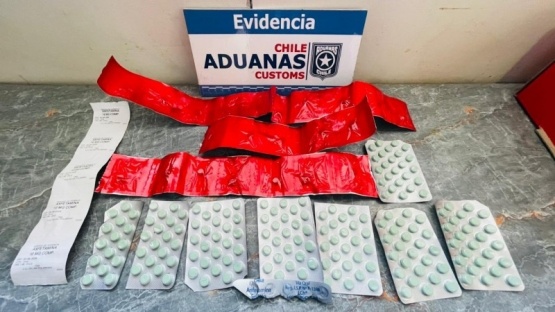 En aeropuerto de Punta Arenas, Aduanas incauta 217 pastillas de anfetamina