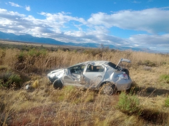 Un conductor tailandés se encuentra en grave estado tras volcar