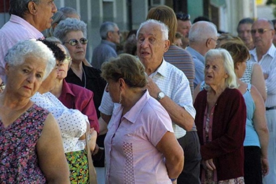 Comienza el pago del bono de $ 70.000 para jubilados y pensionados