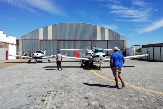 Aviones descansan en Trelew 