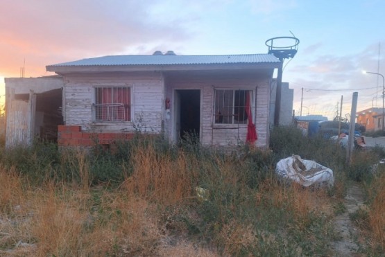 Dos detenidos tras robo de tanque de agua 