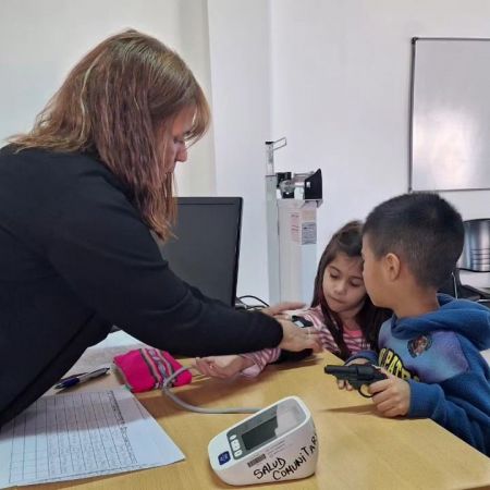 La campaña “Volvemos al Cole con Vos” se desplegó en Piedra Buena