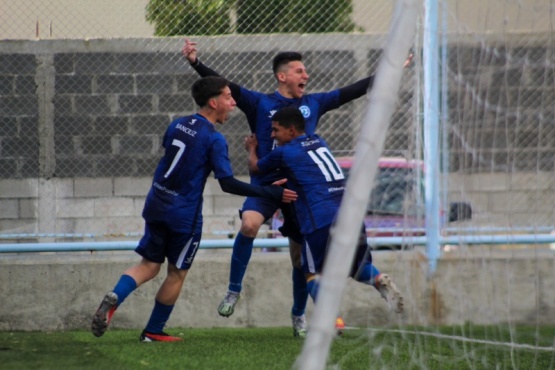 Tras un centro al área llegó el único tanto del Azzurro y del partido. (Foto: Bancruz)