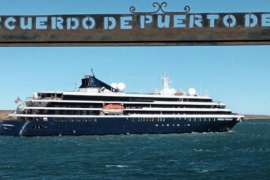 Puerto Deseado recibió al crucero World Voyager