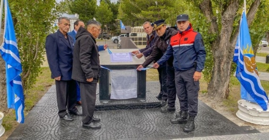 Homenaje a veteranos de guerra y soldados continentales