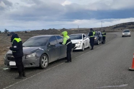 Secuestran vehículo y detienen conductor ebrio en ruta nacional nro. 40