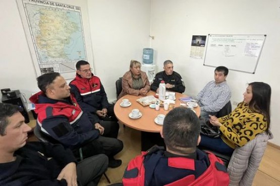 Bomberos mantuvo una reunión con Protección Civil