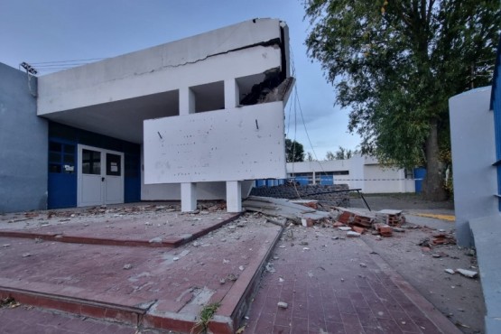 Derrumbe en la escuela: vecinos piden que se realicen mantenimientos