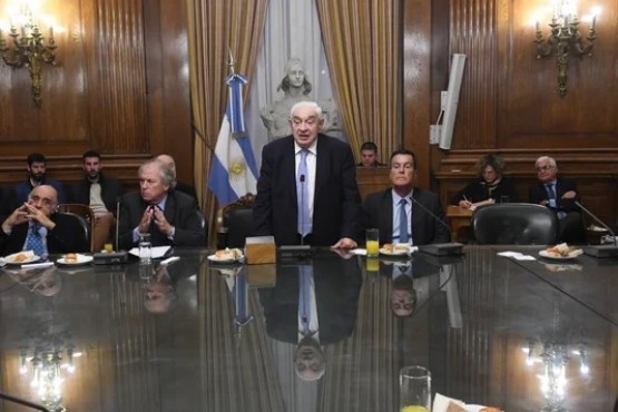 Adelmo Gabbi fue reelecto presidente de la Bolsa de Comercio de Buenos Aires