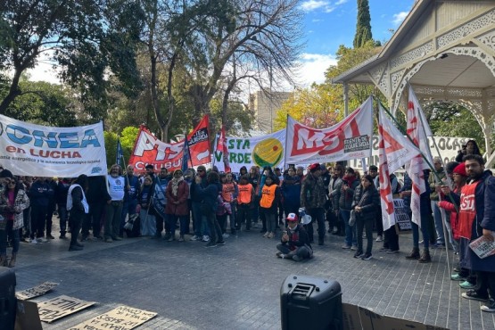 Chubut: concentración y repudio a la Ley Bases en Trelew por el paro nacional