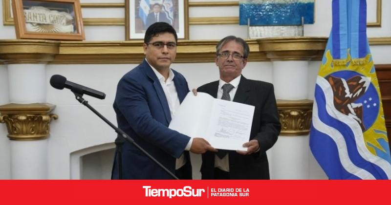 El Gobernador echó al Ministro de Trabajo Juan Mata