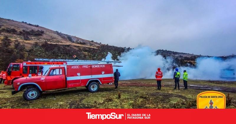 Bomberos intervinieron en un incendio de estructura en la Estancia Palenque