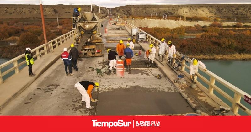 Informaron avances en la reparación del Puente del Río Santa Cruz
