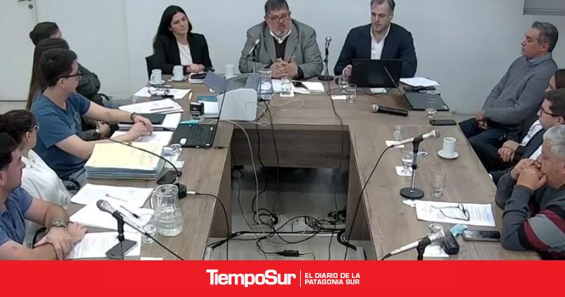 Santa Vruz analiza tomar deuda y emitir bonos