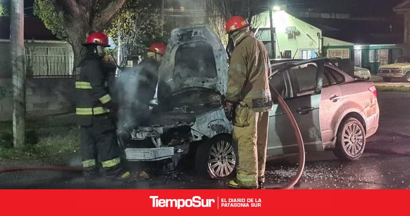 Investigan el incendio que consumió un rodado