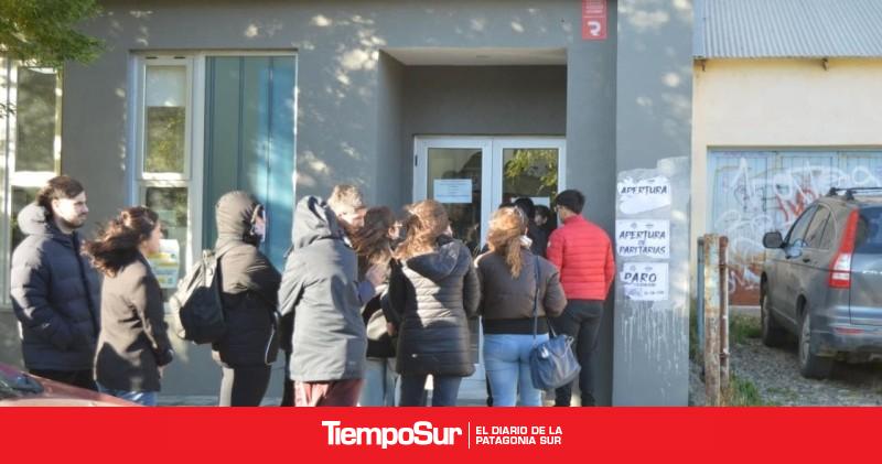 Más de 130 trabajadores de la Educación presentaron sus planillas para el sorteo de viviendas