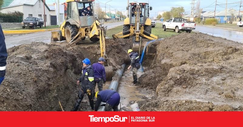 SPSE inició la reparación de un caño principal sobre Calle Dr. Lorenzo