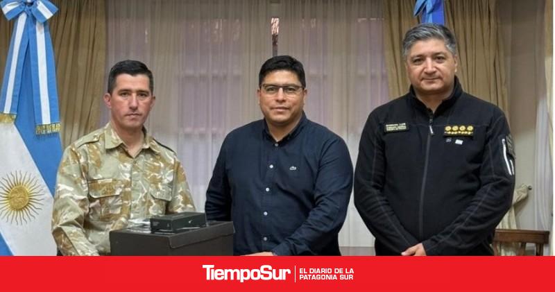 Con conectividad satelital y nuevas áreas la Provincia equipa a la Policía de Santa Cruz