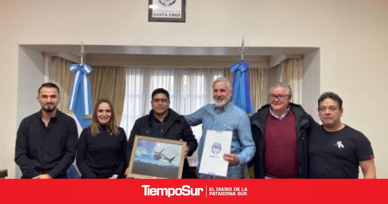 Vidal firmó el comodato para darle seguridad jurídica al Aero Club de El Chaltén