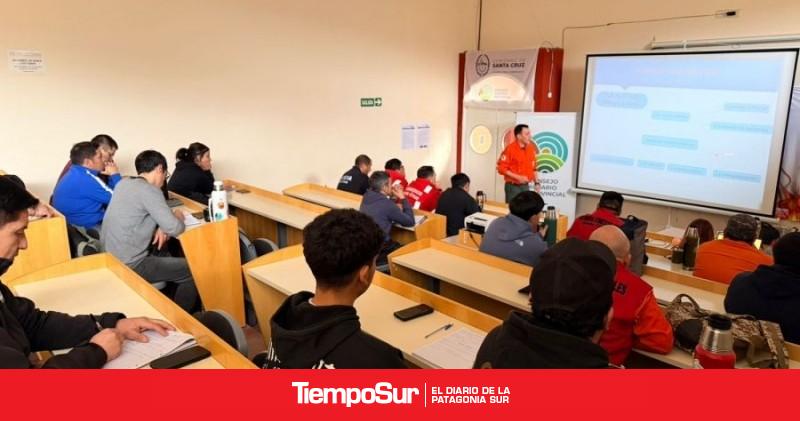 Más de 25 personas participaron del Curso Básico de Combatiente de Incendios