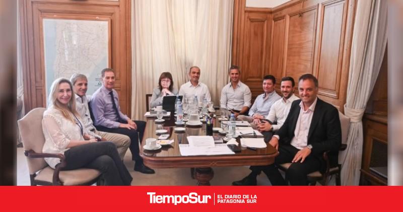 El Gobierno: se vuelve a reunir la mesa política