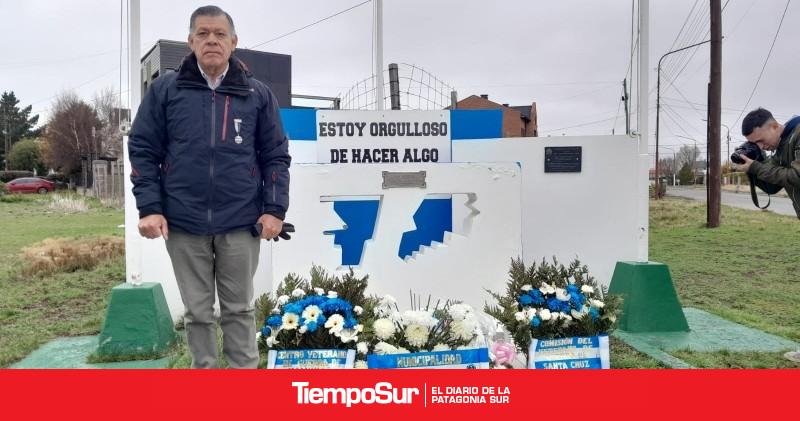 Homenaje al héroe de guerra José Honorio Ortega