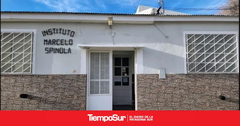 Sección Apoyo Tecnológico ZN dio una charla a alumnos y docentes