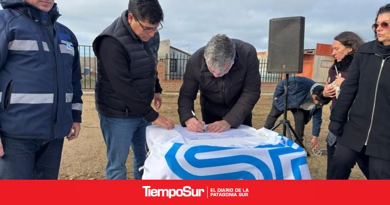 Claudio Vidal reactivó obras de agua y cloacas en San Julián