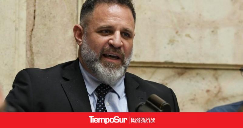 Glinski presentó una ley para que las petroleras se hagan cargo de los pozos abandonados