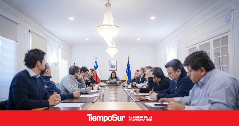 Autoridades y CChC siguen trabajando en destrabar proyectos para Magallanes