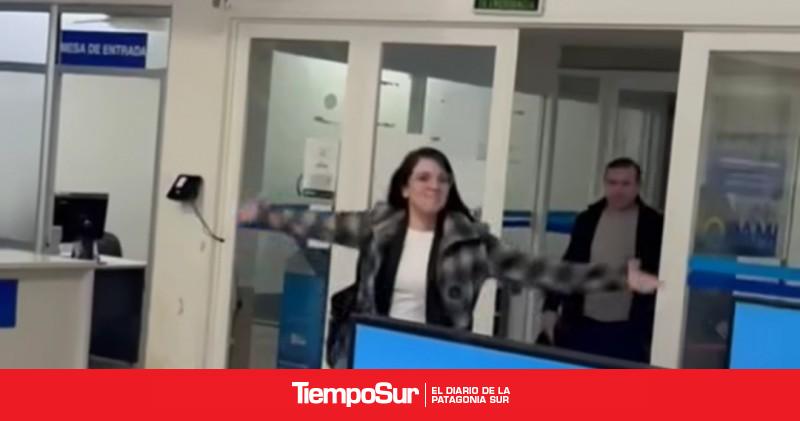 Reincorporaron a una trabajadora de PAMI que había sido despedida