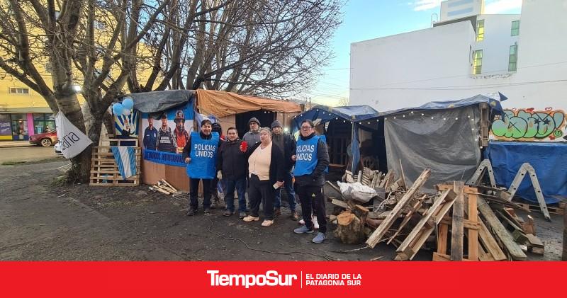 Policías autoconvocados aclaran que es un "quite de colaboración" y amenazan con endurecer las medidas