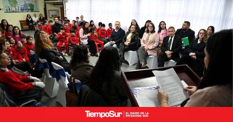 La Escuela Dellamira Rebeca Aguilar recupera su sello ambiental