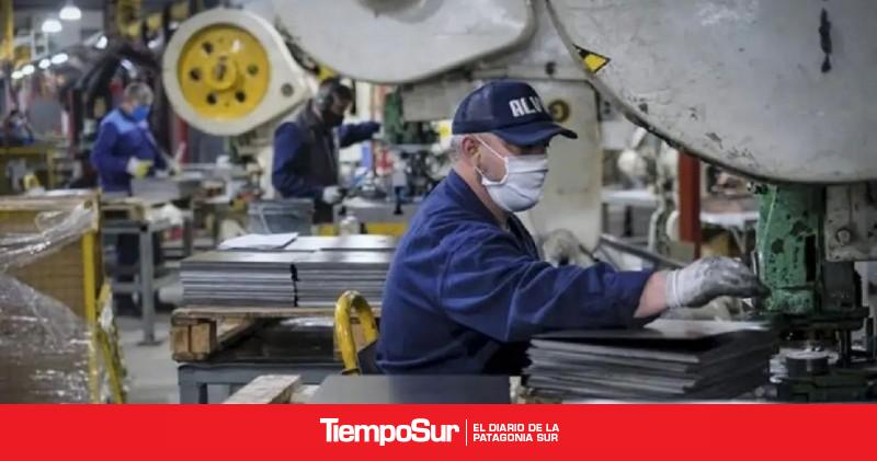 El empleo registrado se desplomó y hay casi 41.000 puestos menos en un año