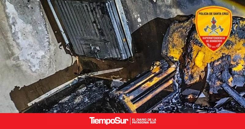 Pico Truncado: Bomberos sofocaron el incendio de una habitación