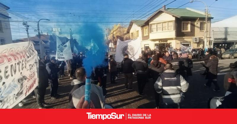 Policías autoconvocados marcharan por un salario digno