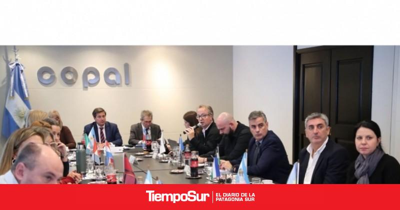 Santa Cruz coordinó políticas de defensa al consumidor