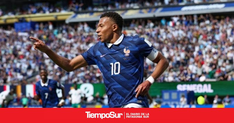 Los dos récords históricos que superó Mbappé con su doblete ante Senegal