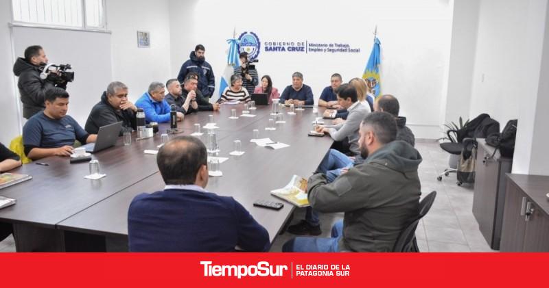 Trabajo convocó a AOMA y Newmont por cumplimiento del 90/10