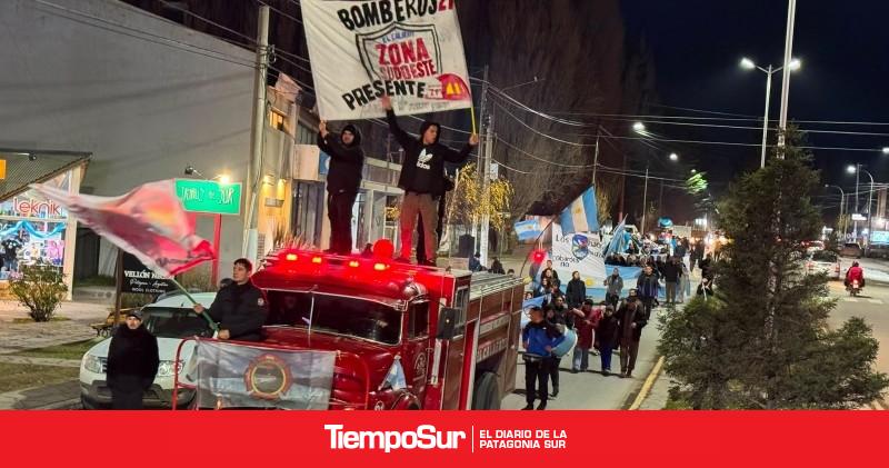 Policías autoconvocados de El Calafate convocan a un bocinazo